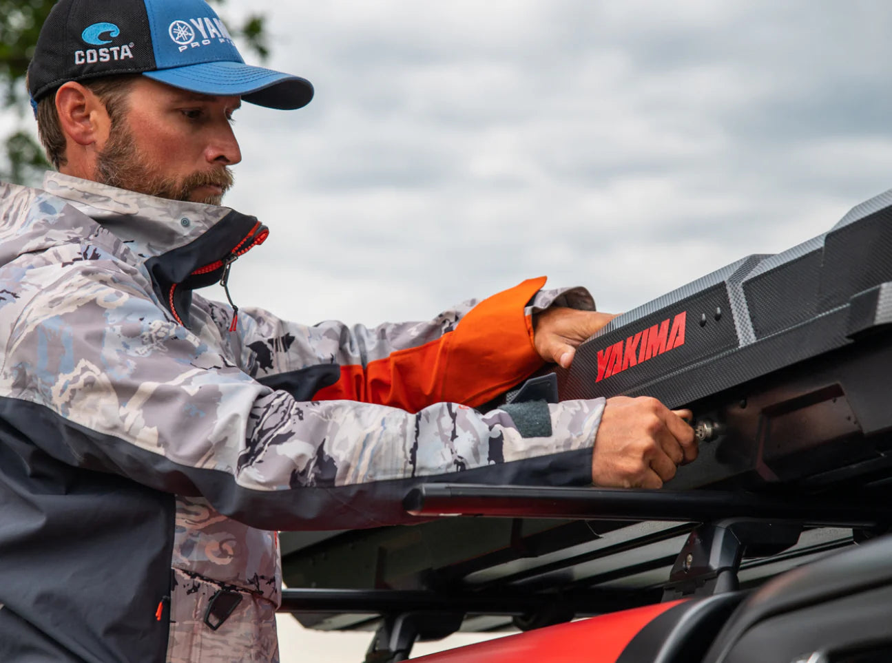 Yakima SkyLine Towers (2-pack) (w/new covers) - USED