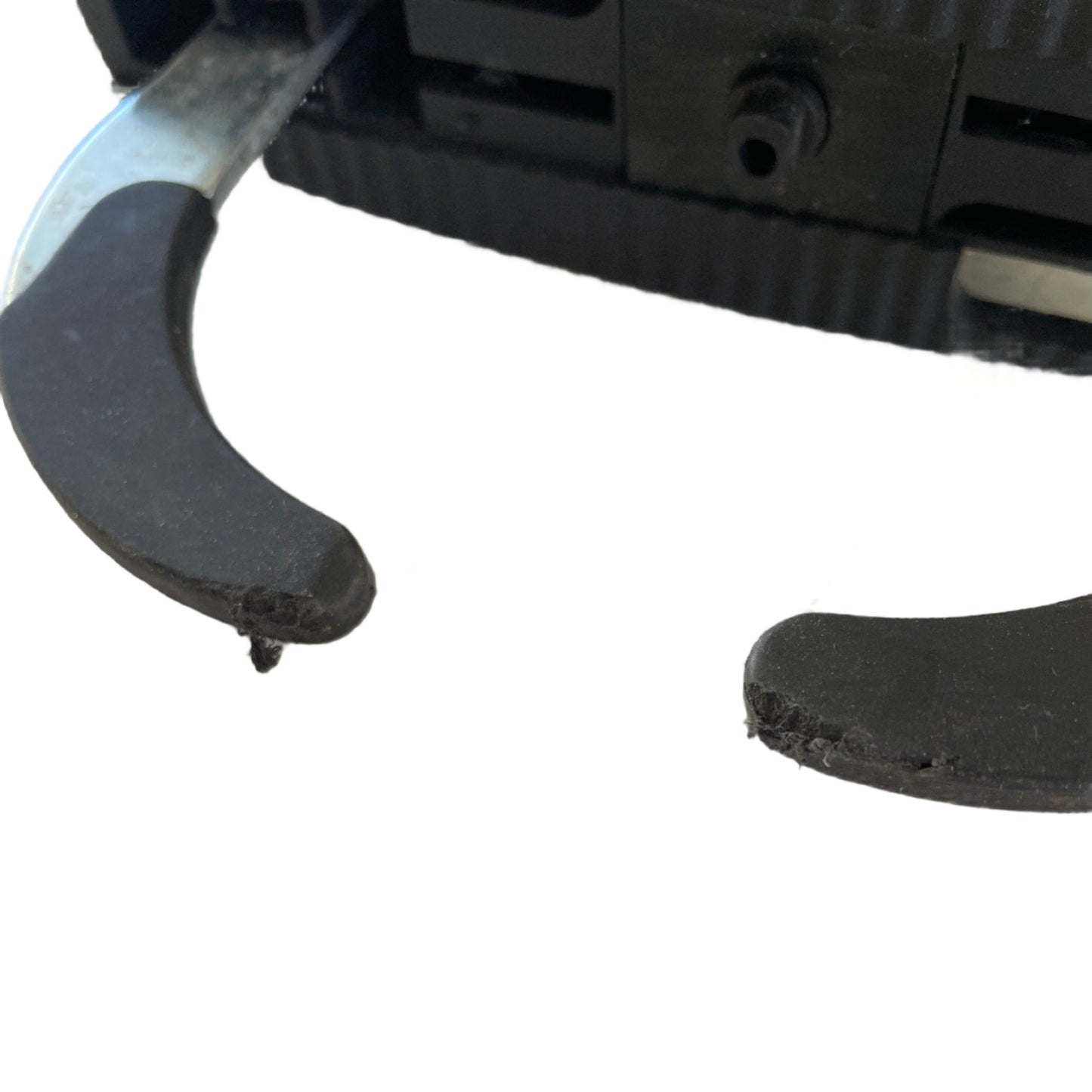 Thule AcuTight Mounting Hardware 1500056289 - USED