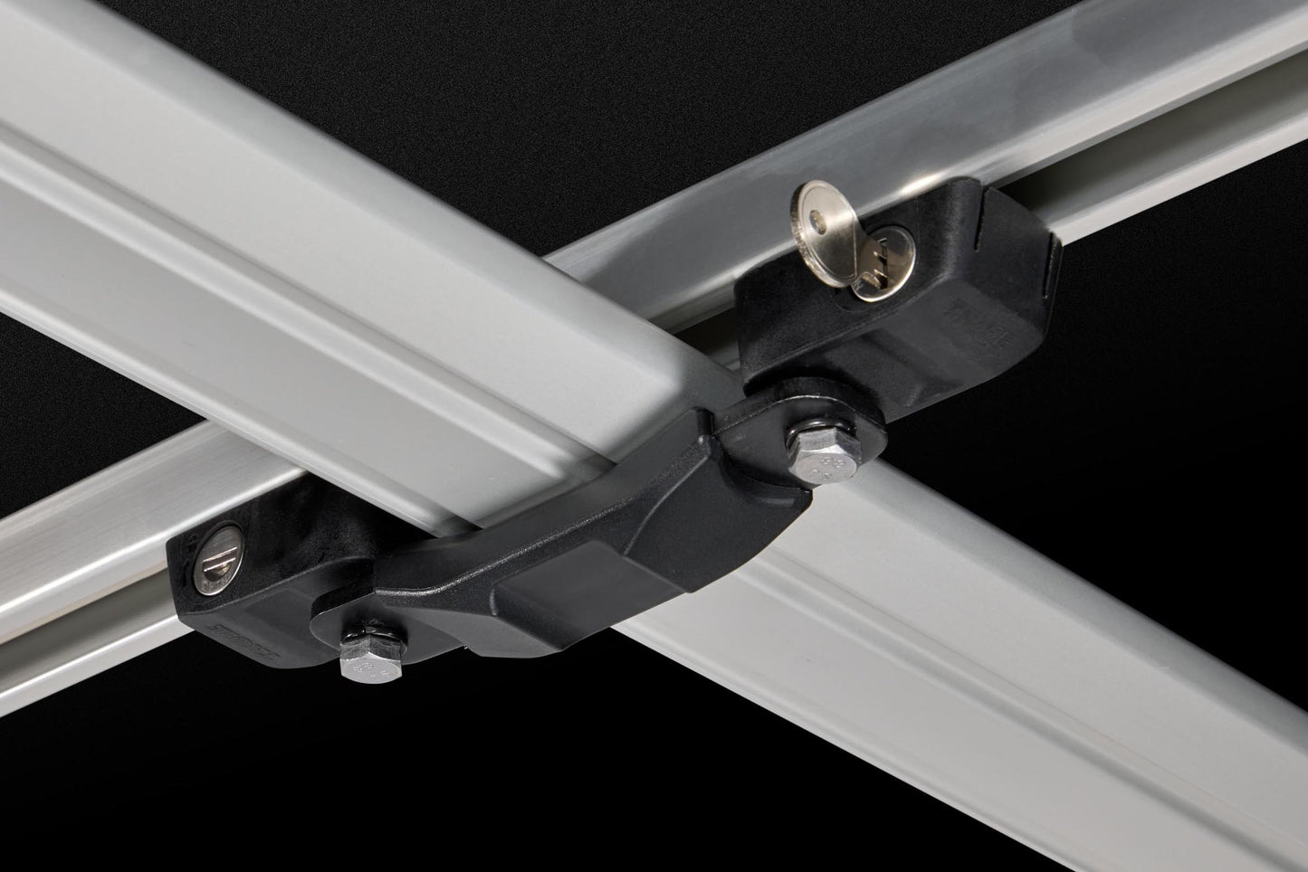 Thule Mounting Brackets - RETURN