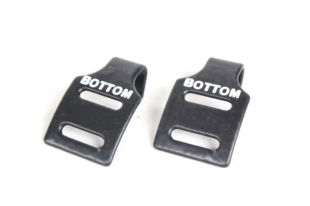 <div data-bind="html: Description">Replacement anchor hook for lower strap on Yakima HalfBack and FullBack trunk racks.</div> <div data-bind="html: Description">&nbsp;</div> <div data-bind="html: Description">Product number&nbsp;<span>8880574.</span></div>